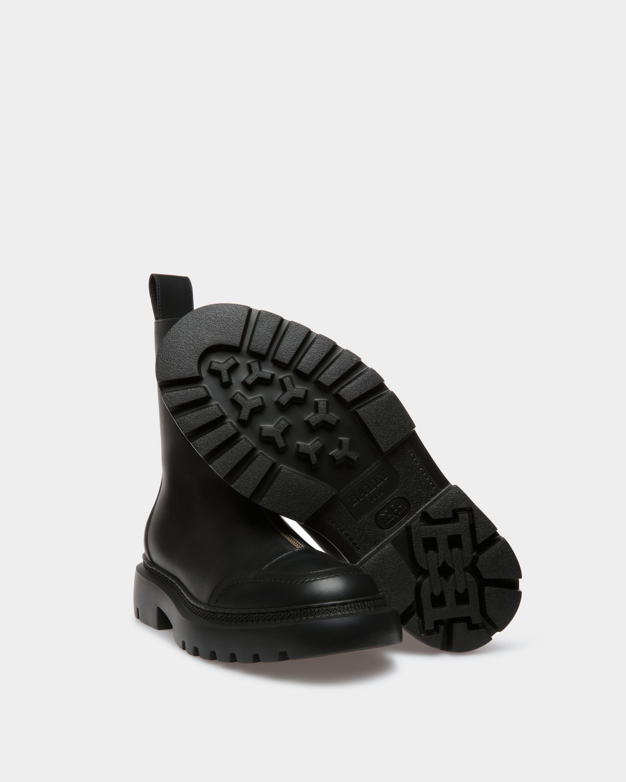 Giuli Leather Booties In Black - Women's - Bally - 05