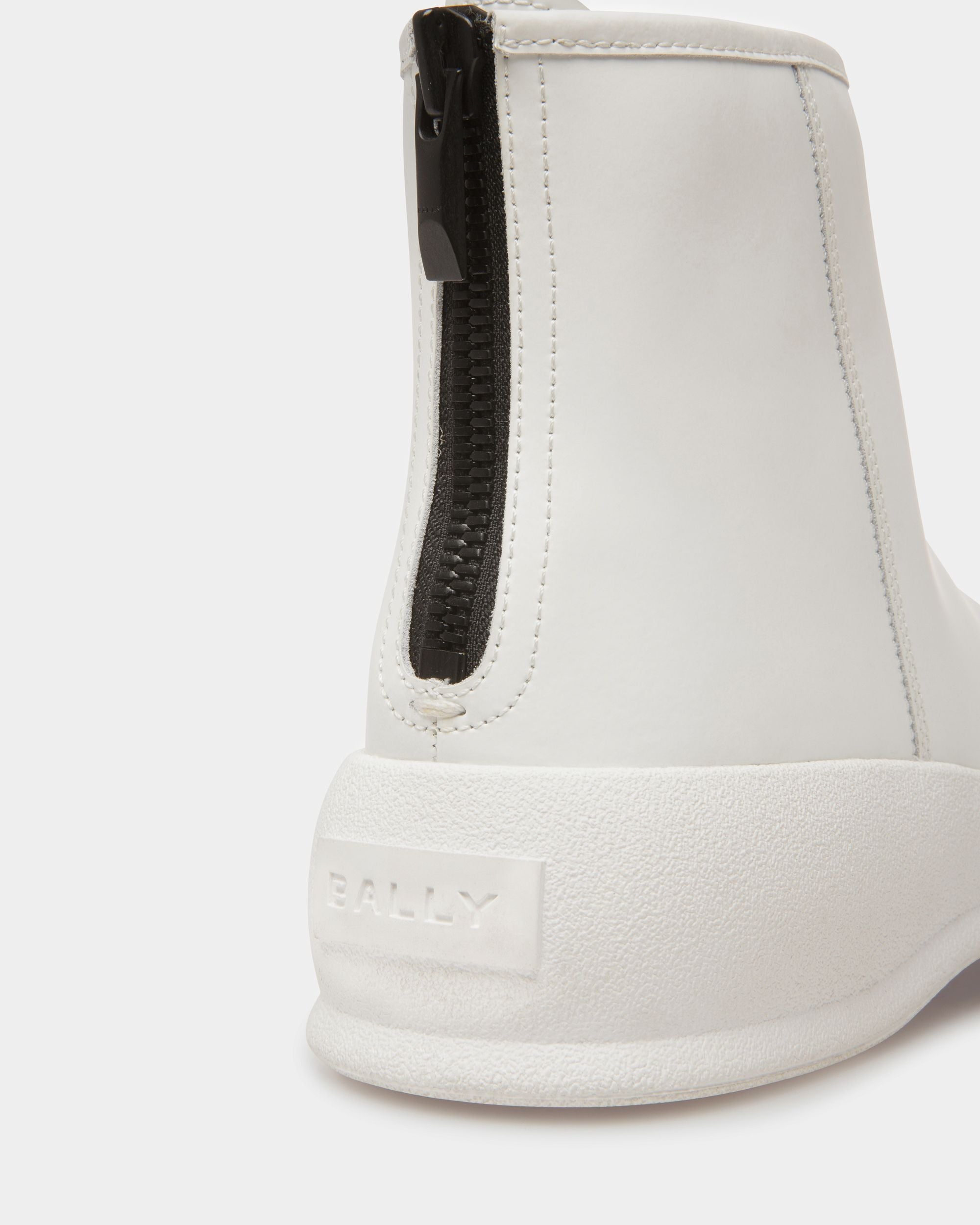 Frei Stiefel Aus Weißem Leder Mit Gummibeschichtung - Damen - Bally - 06
