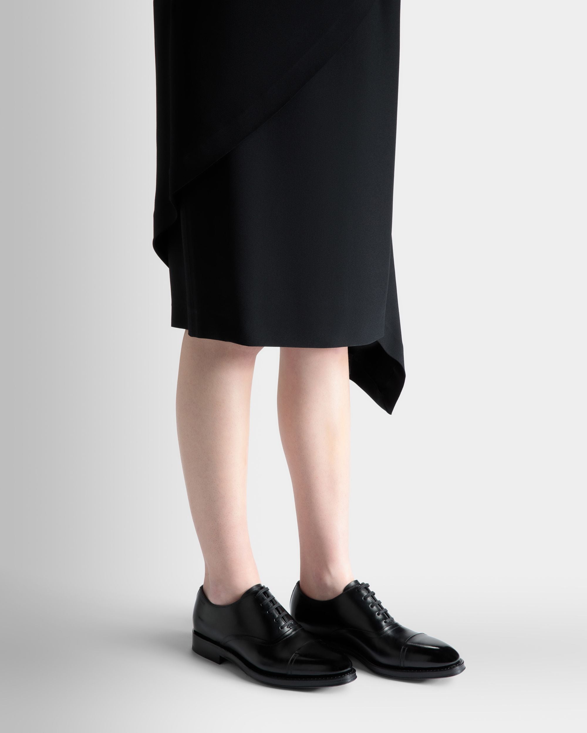 Scribe Un Oxford in Black Leather - Women's - Bally - 02