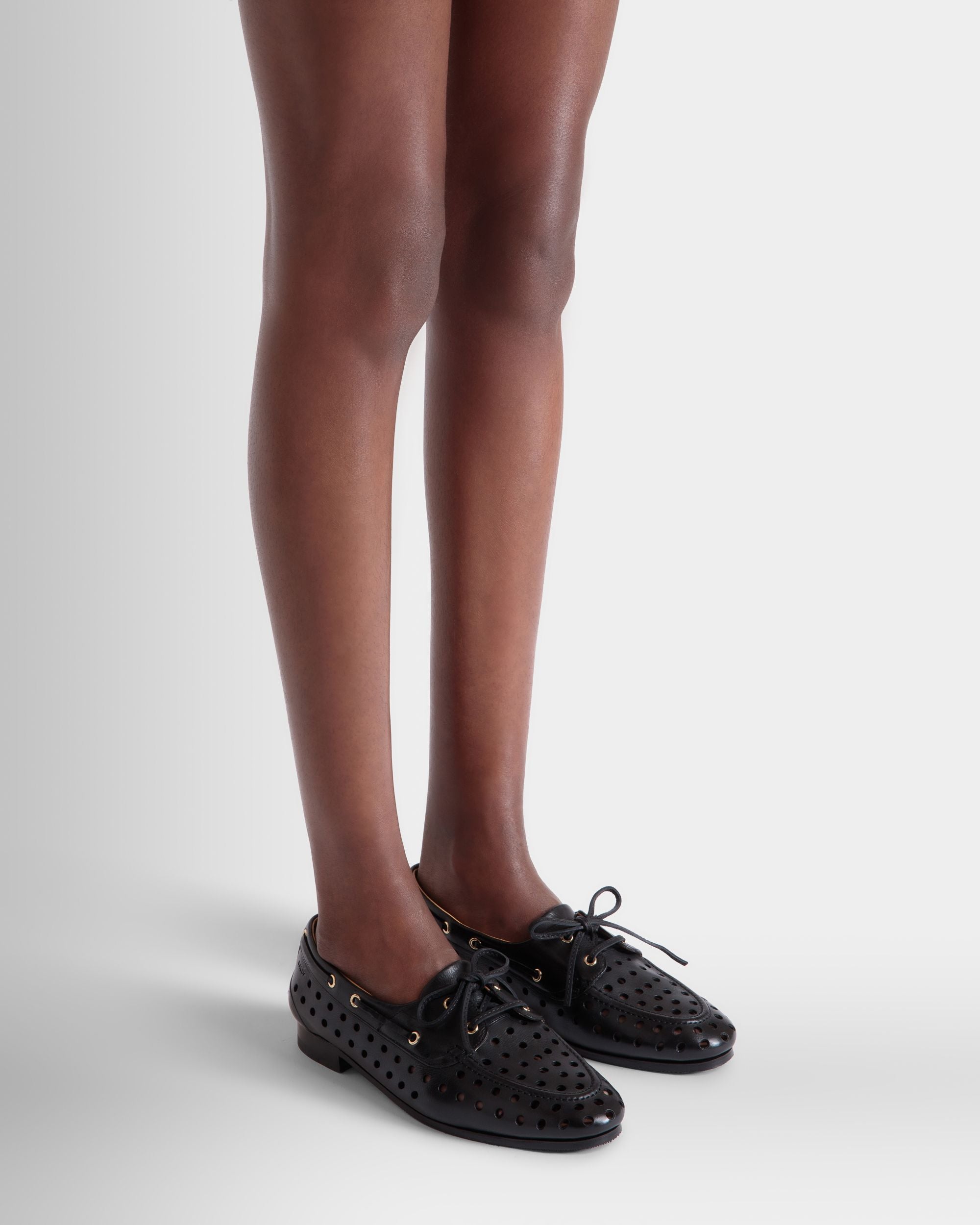 Mocassin Plume En Cuir Noir - Femme - Bally - 02