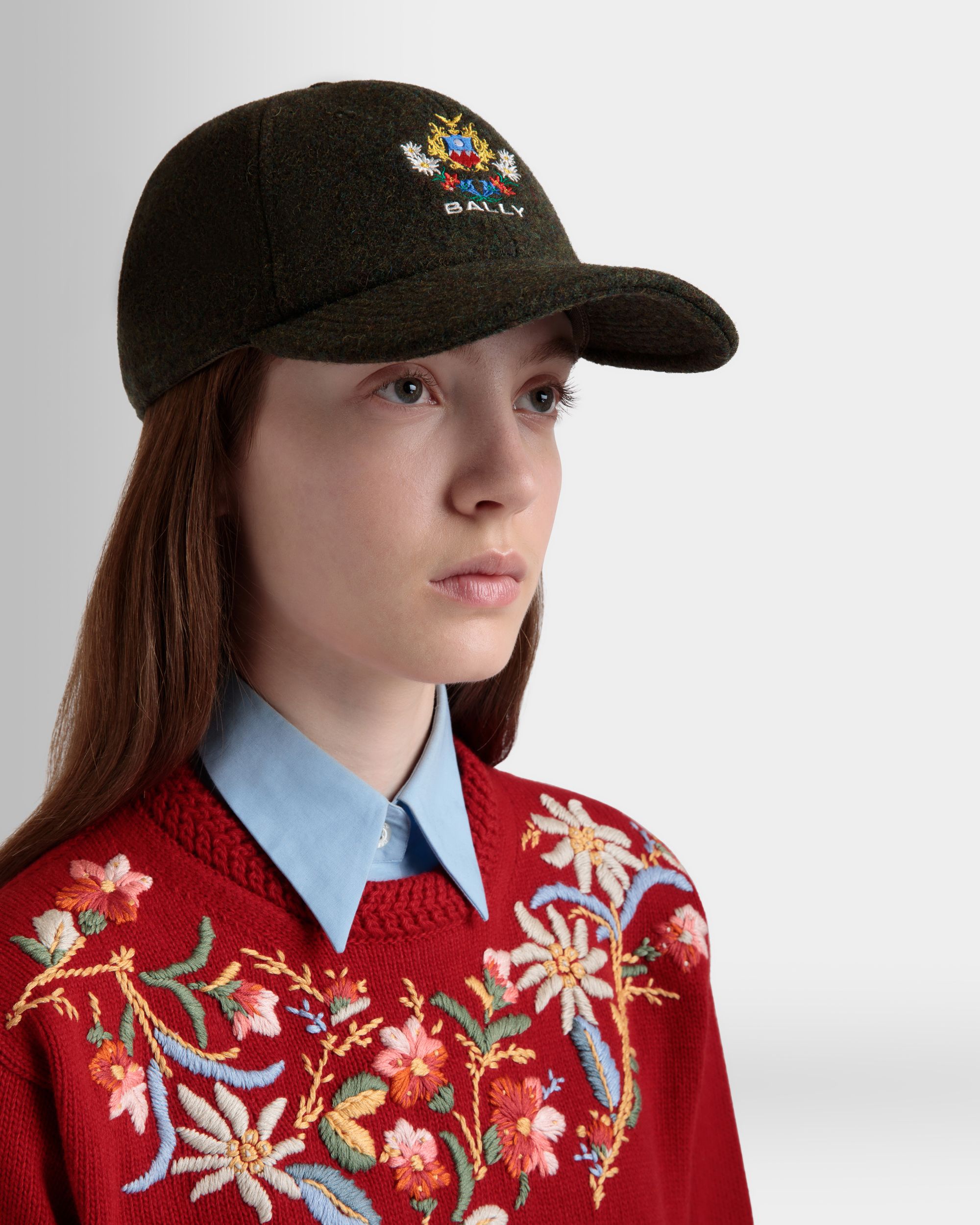 Winter Capsule Baseballmütze Mit Alpenblumen Aus Wolle In Dunkelgrün - Damen - Bally - 02