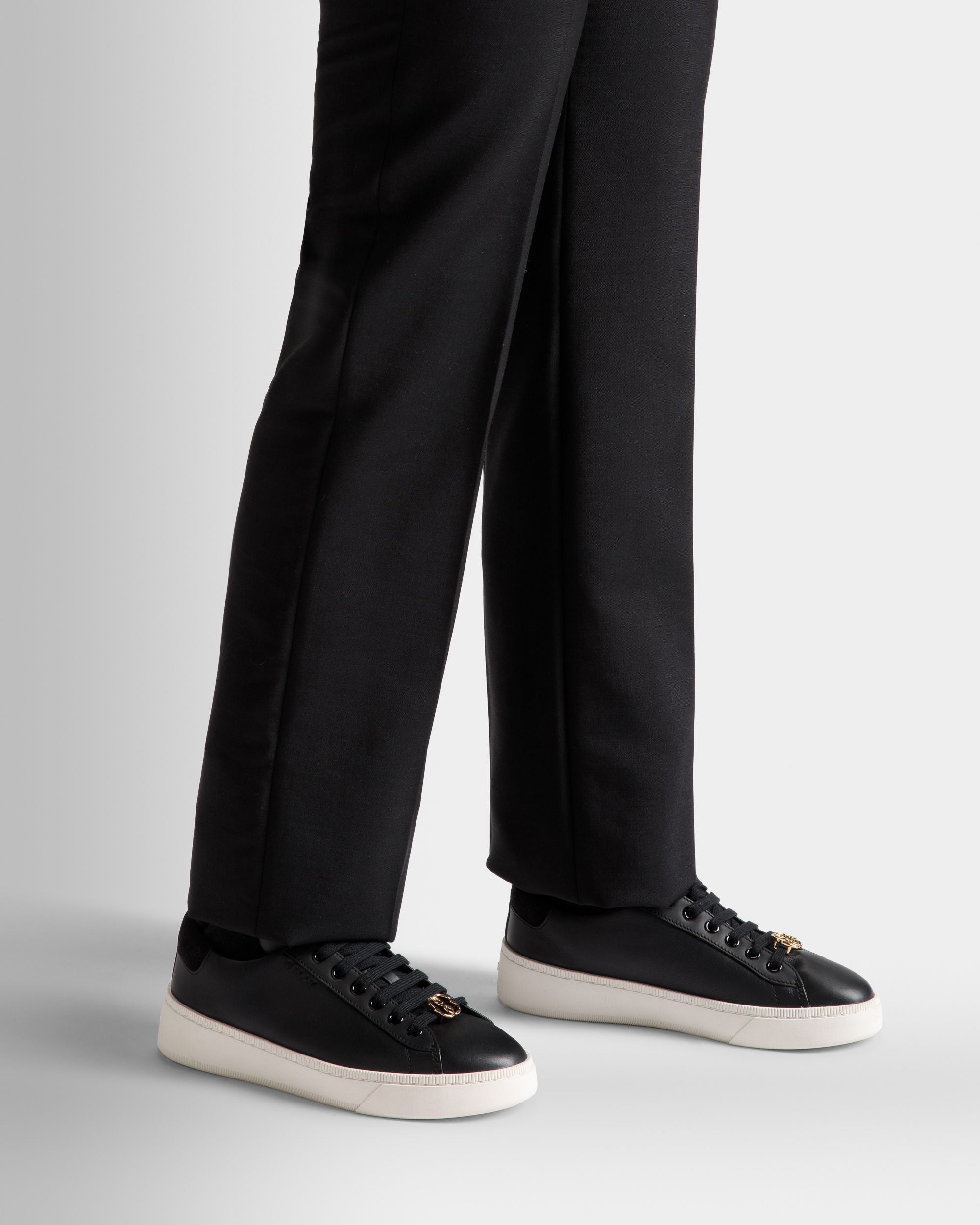 Raise Sneakers In Black And White Leather - Women's - Bally - 02