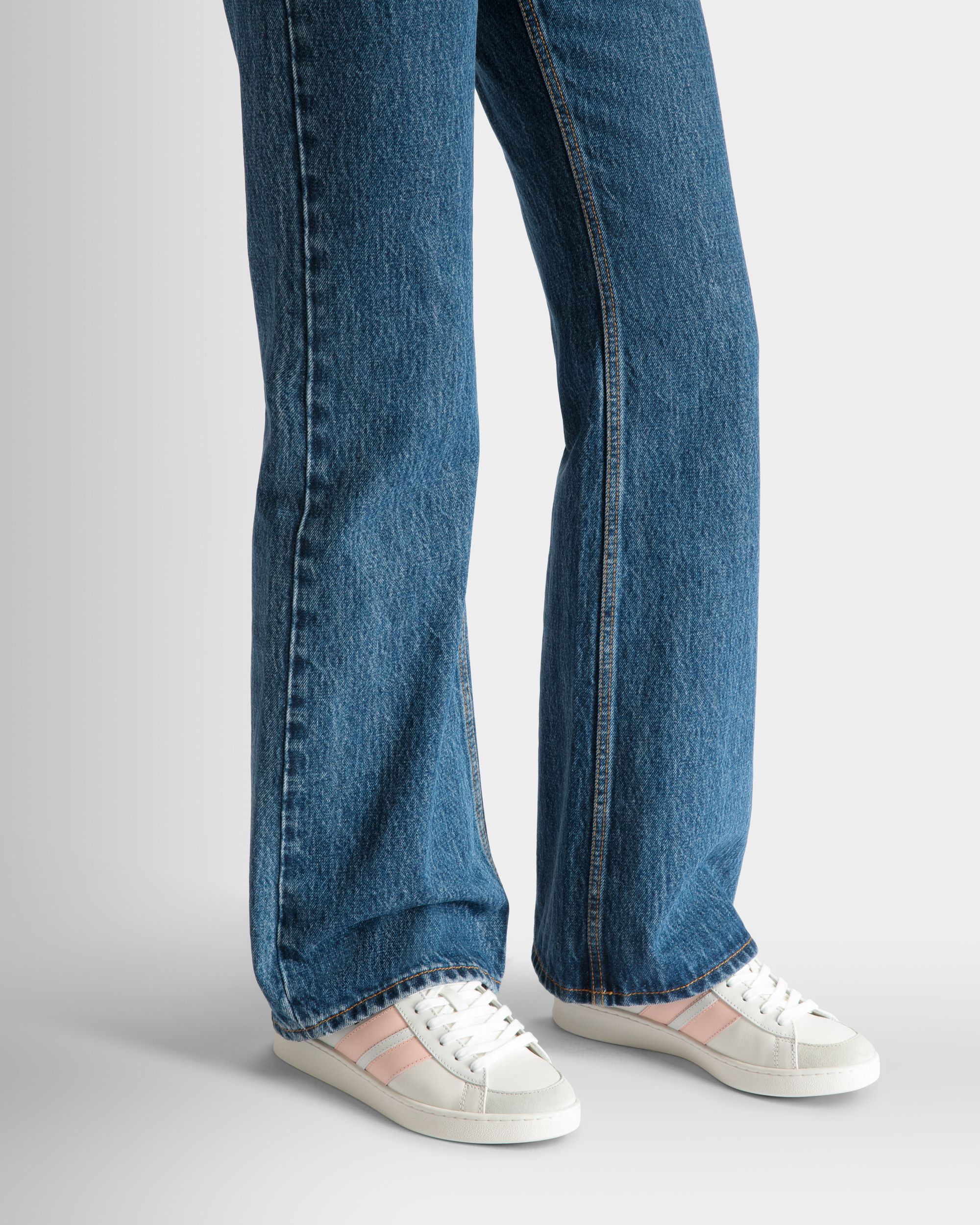 Tennis Sneaker Aus Leder In Weiß Und Baby Pink - Damen - Bally - 02
