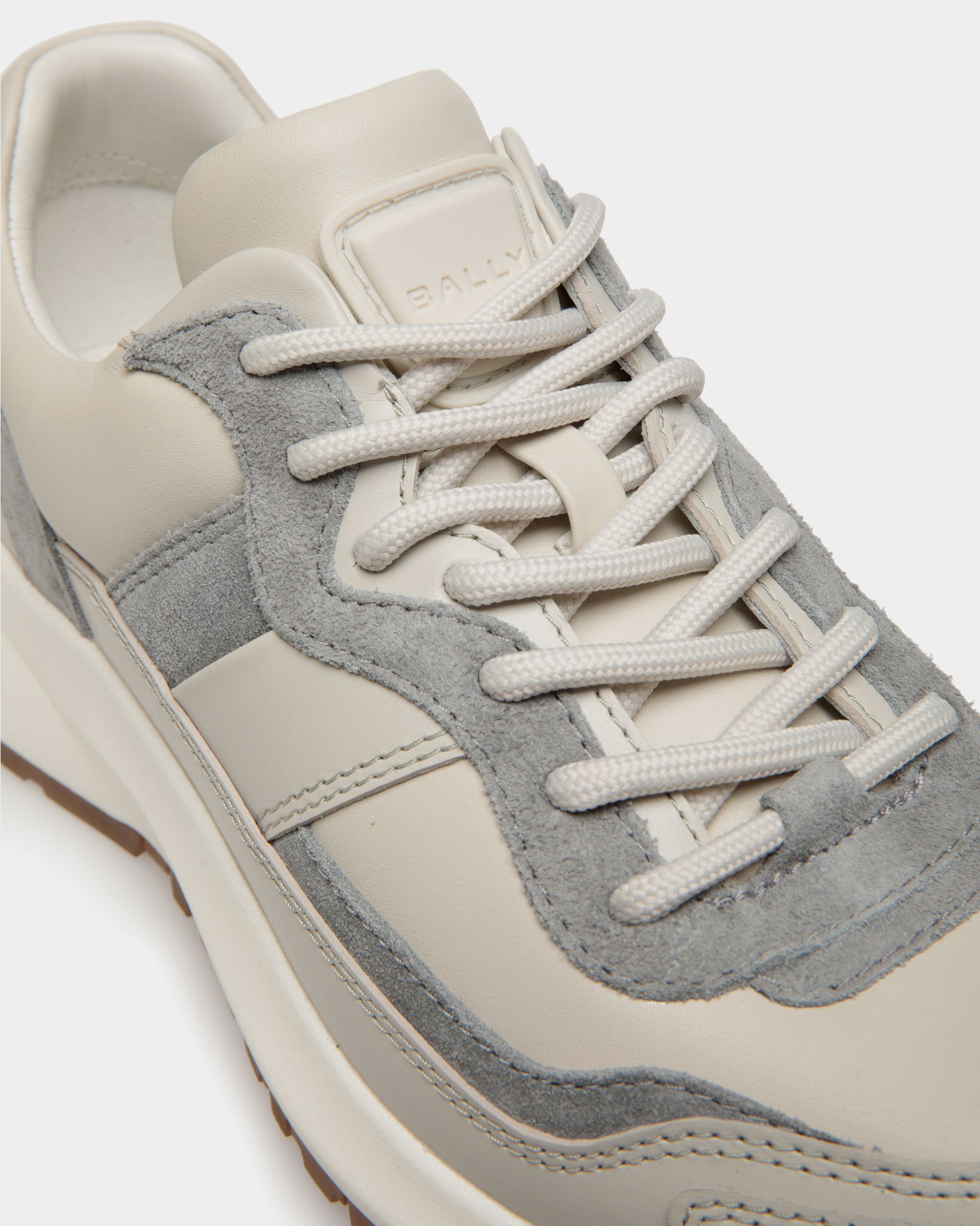 Sneaker Outline En Cuir Dusty White Et Light Grey - Femme - Bally - 06