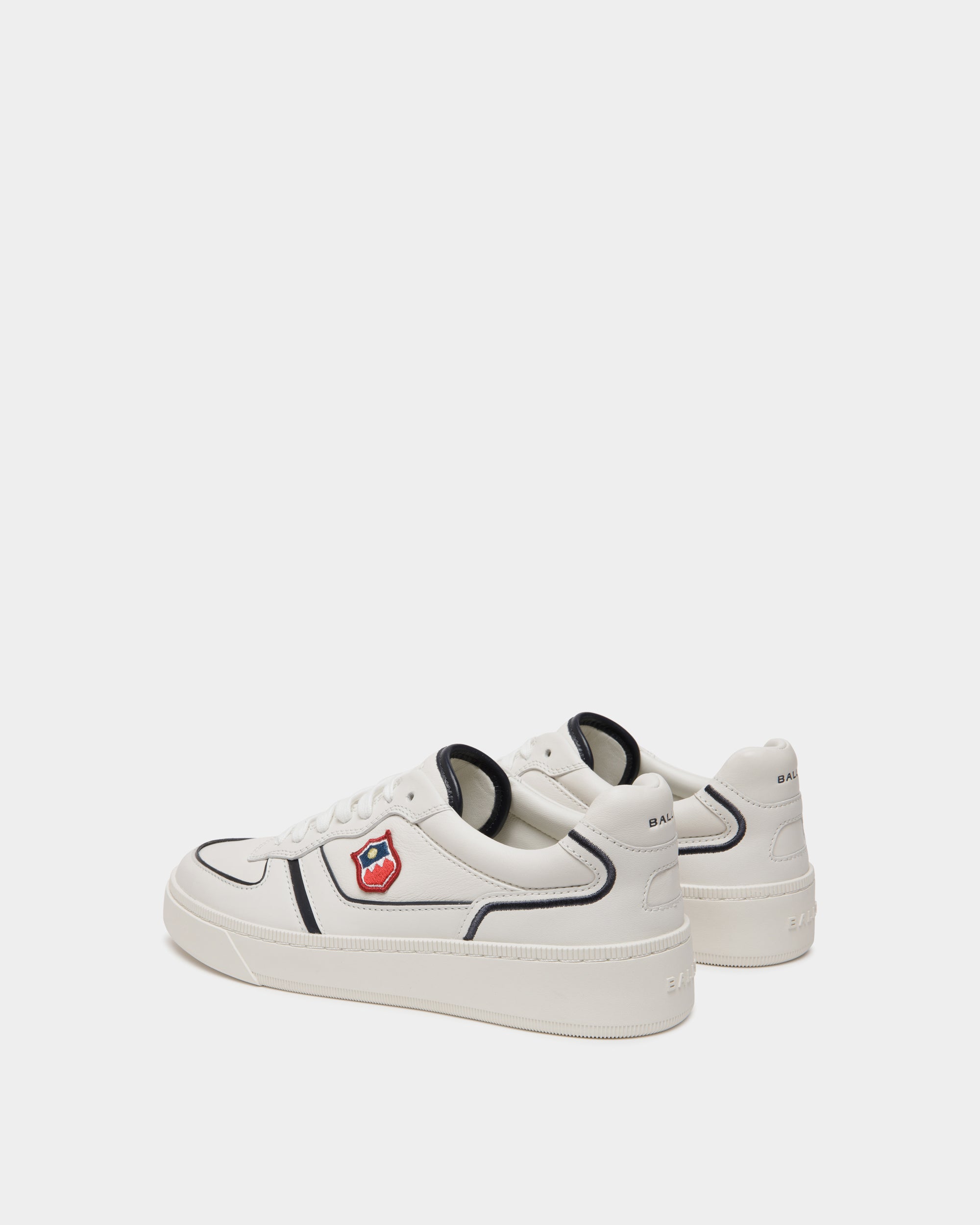 Sneaker Raise En Cuir Blanc Et Navy Blue - Femme - Bally - 04