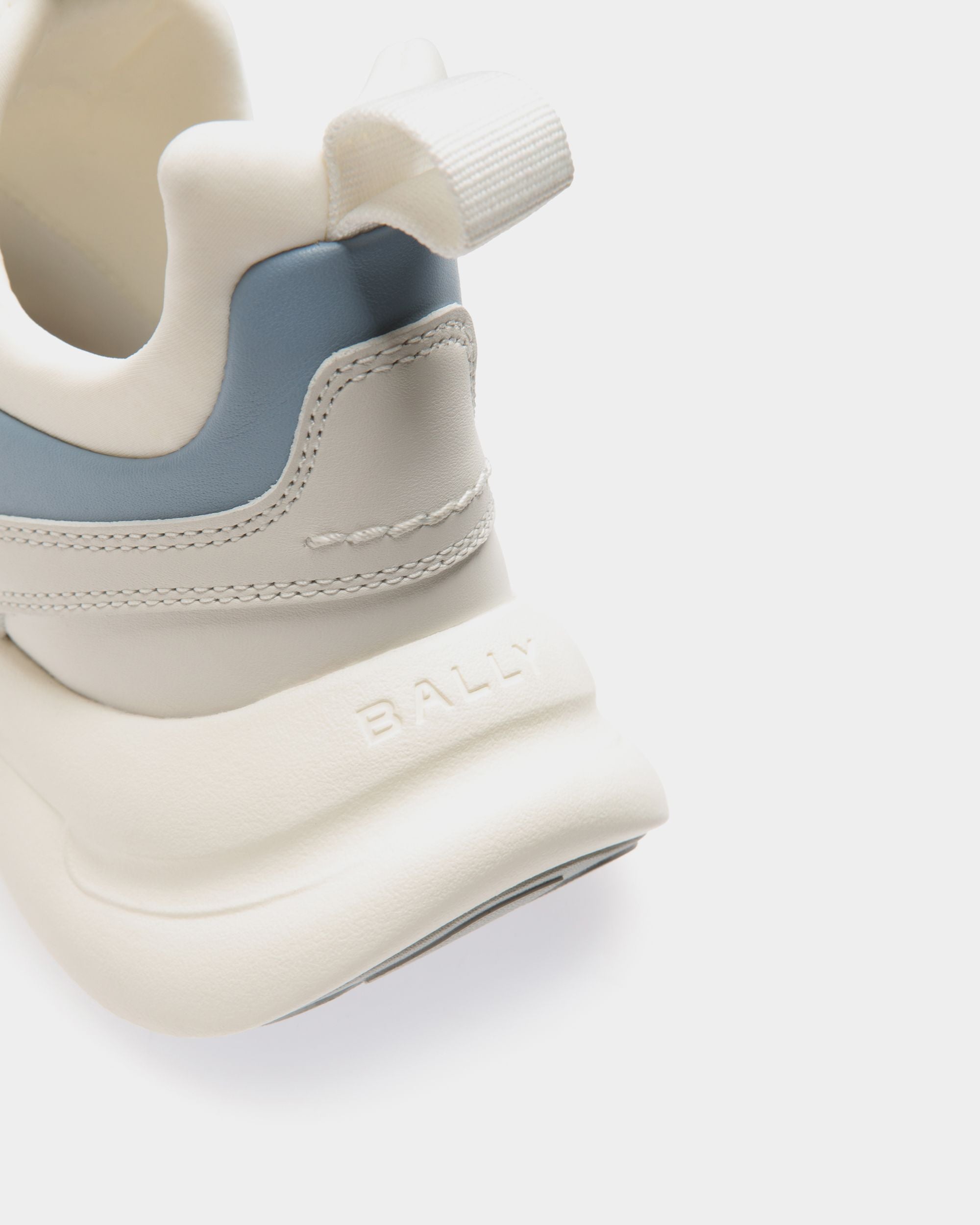 Dune Sneaker in White and Light Blue Leather - Damen - Bally - 05