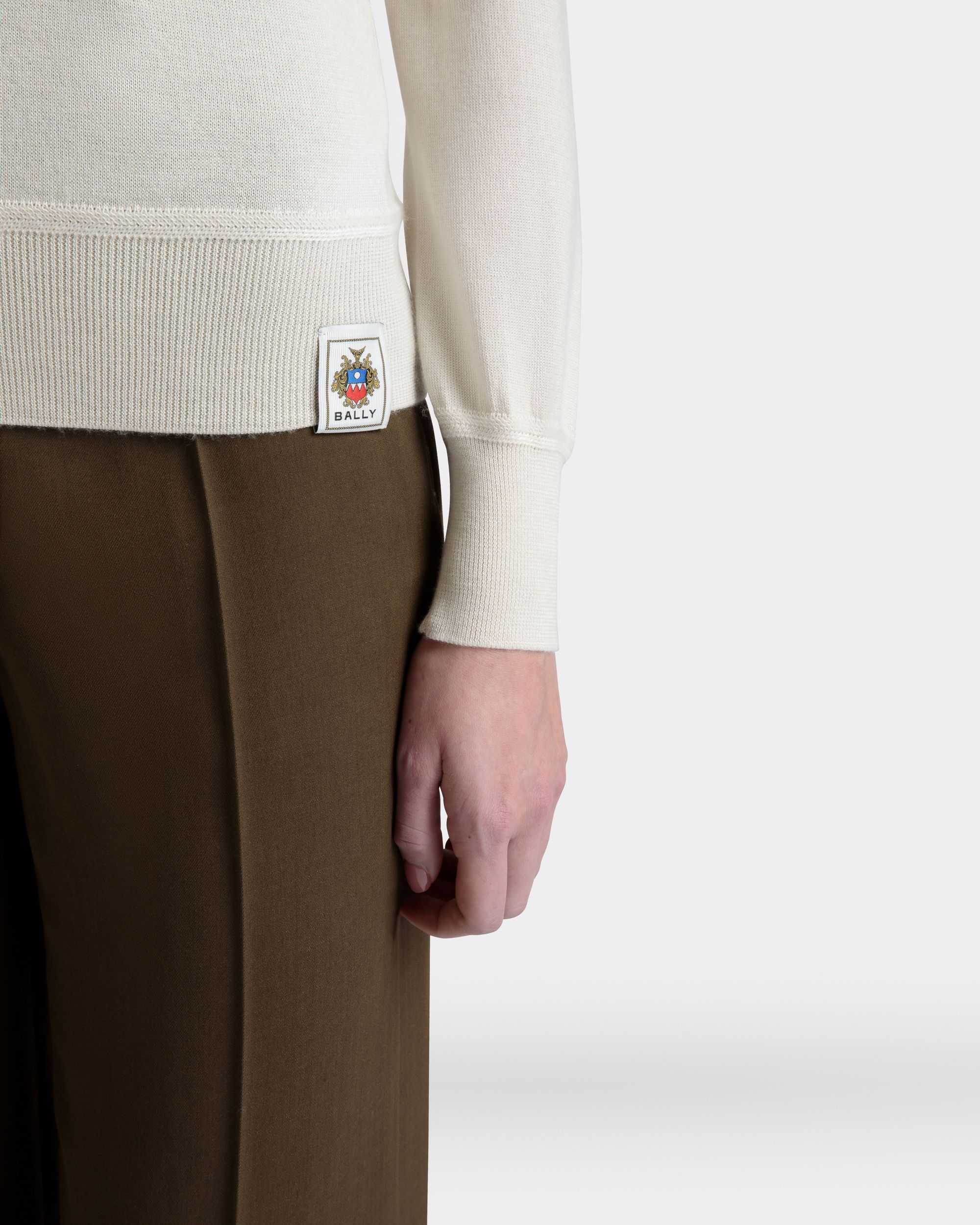 Langarm-Poloshirt Aus Elfenbeinfarbenem Kaschmir-Seiden-Mix - Damen - Bally - 03