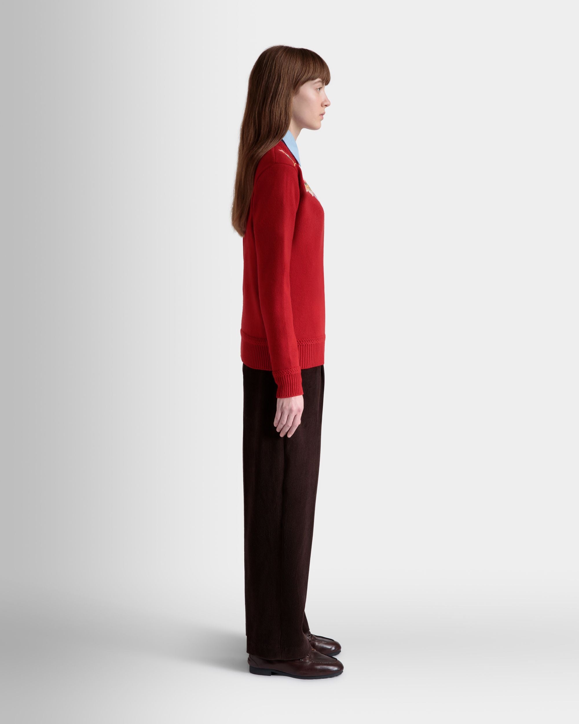 Winter Capsule Pullover Mit Rundhalsausschnitt Und Alpenblumen Aus Roter Wolle - Damen - Bally - 04