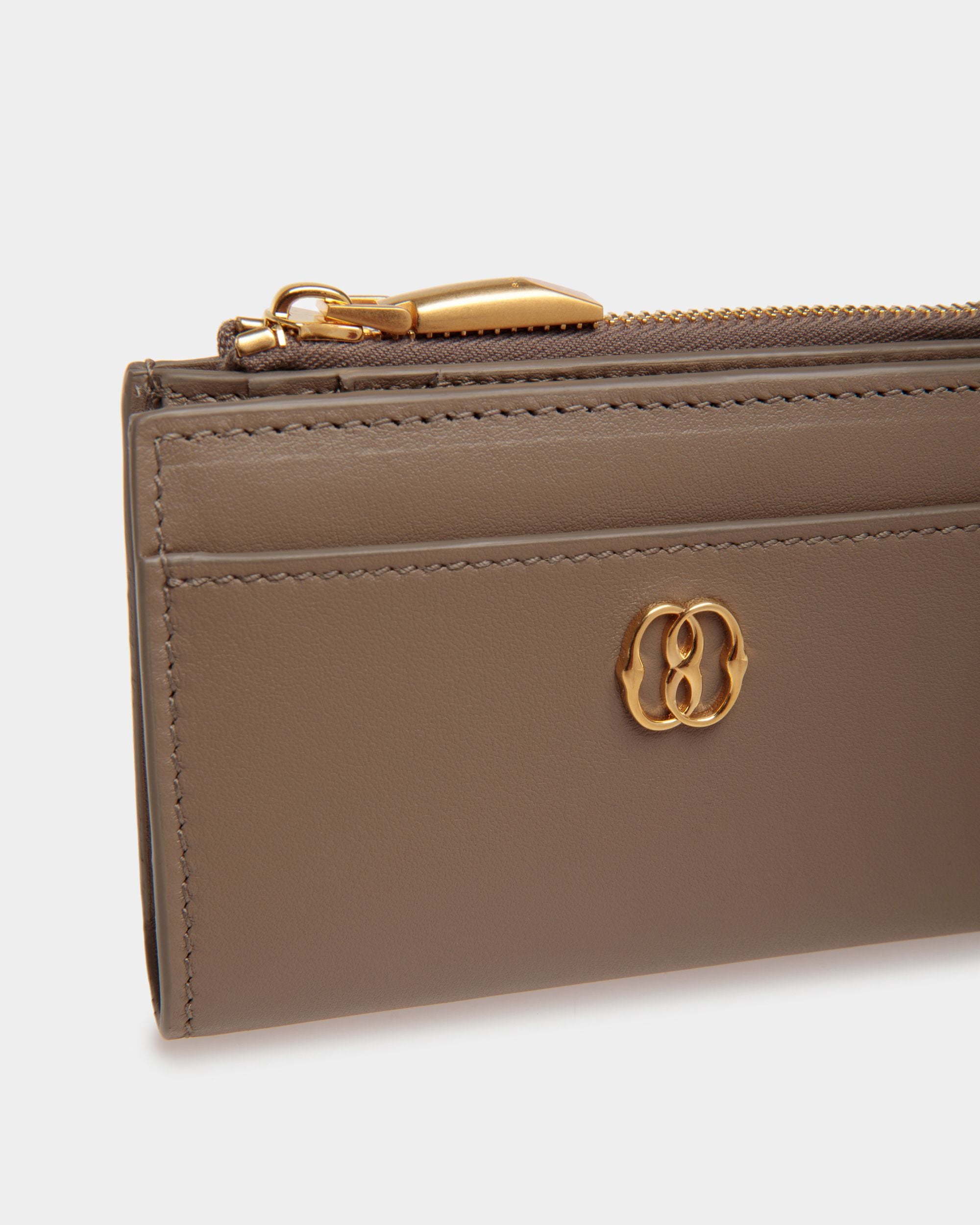 Emblem Geldbörse Aus Leder In Beige - Damen - Bally - 04
