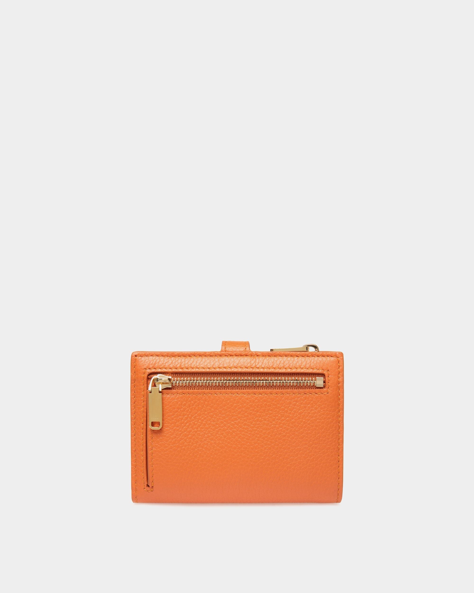 Cartera Lock Me De Piel Granulada Koi Orange - Mujer - Bally - 02