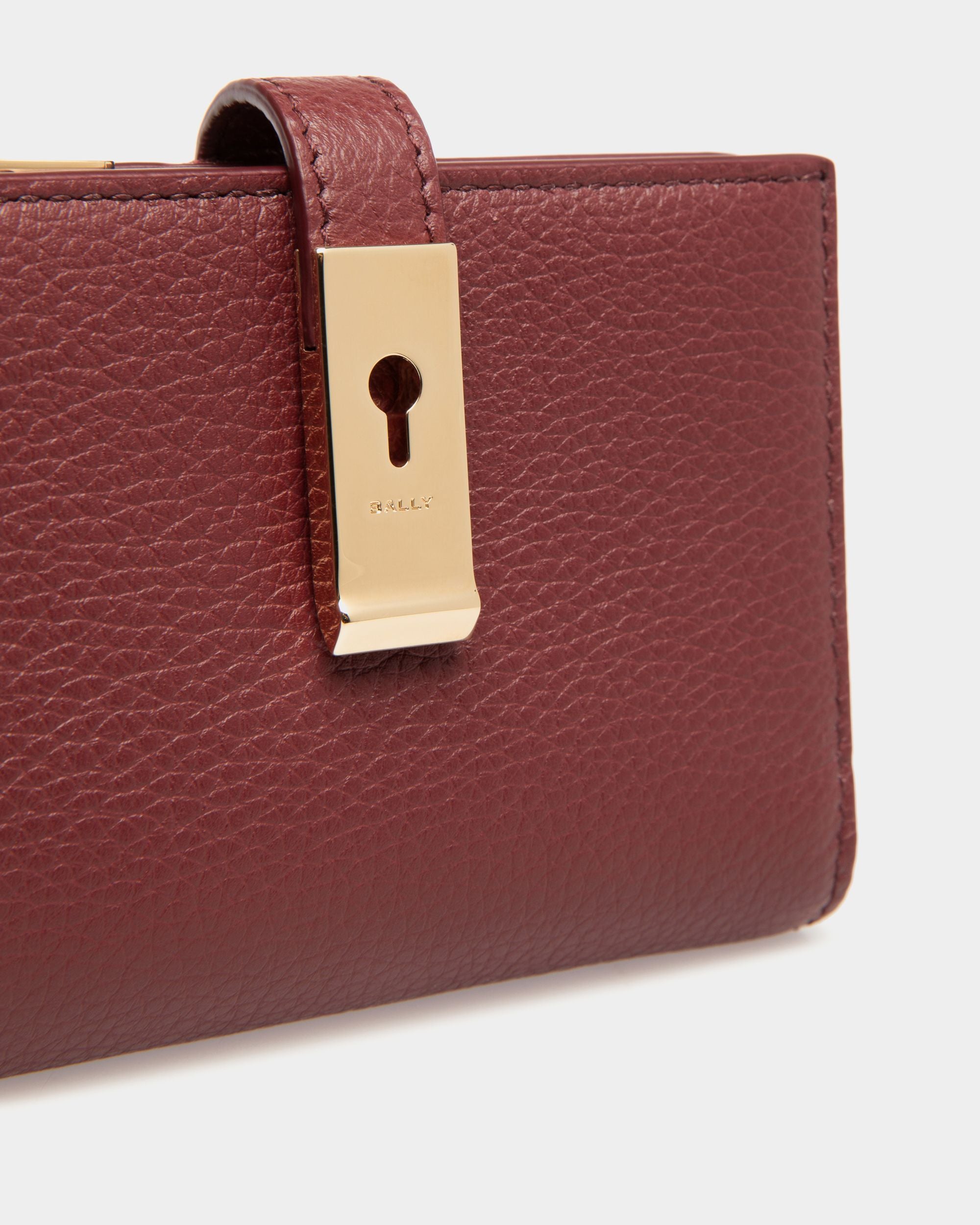 Lock Me  Wallet in Andorra Grained Leather - Women's - Bally - 04