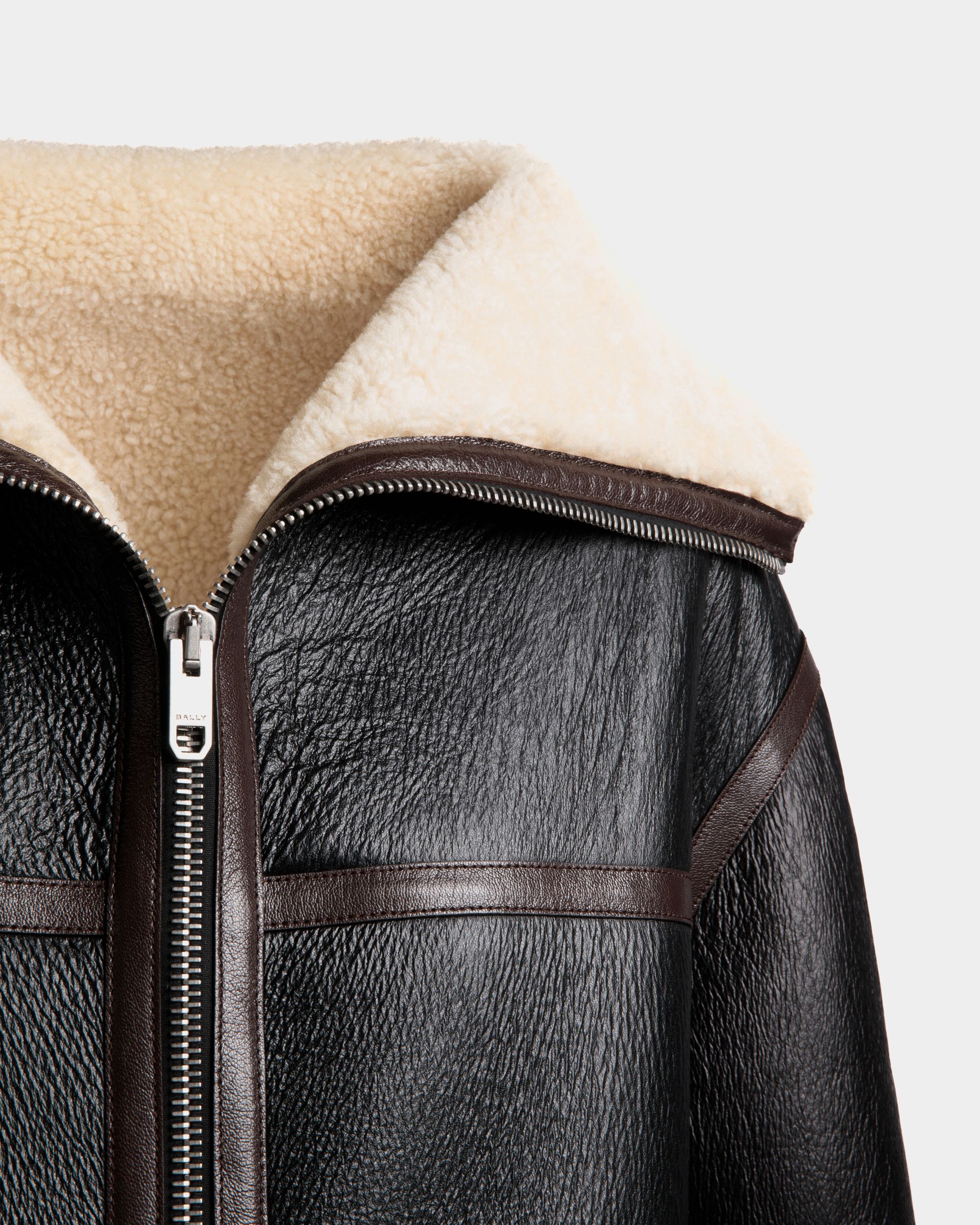 Chaqueta Forrada De Borreguito De Piel Negra - Mujer - Bally - 02