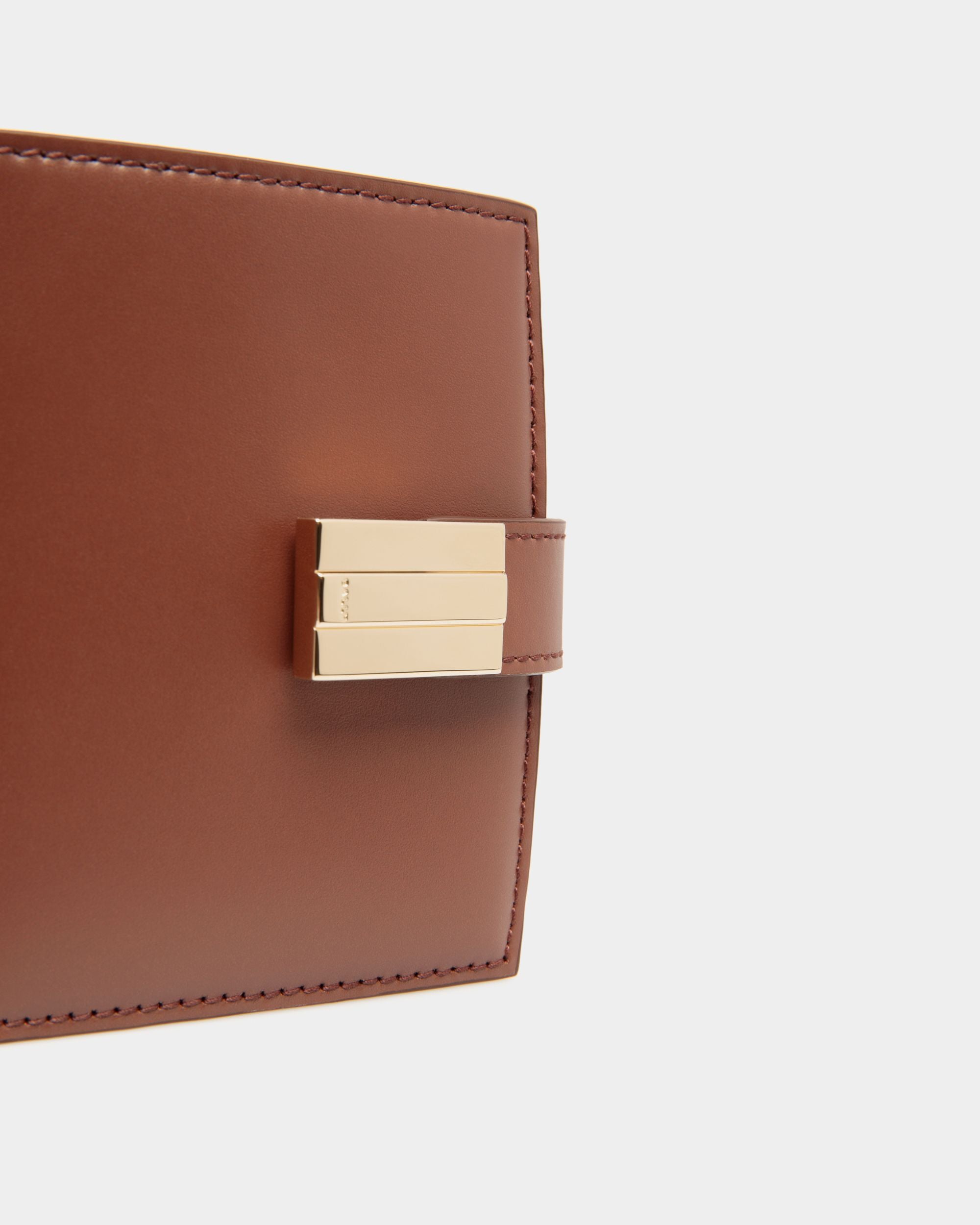 Cartera Ollam De Piel Marrón - Mujer - Bally - 04