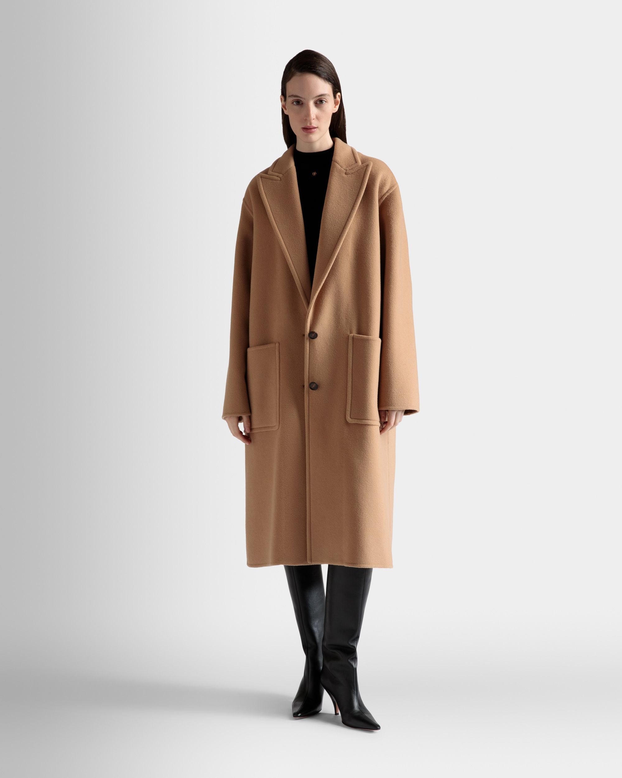 Abrigo De Botonadura Simple - Mujer - Bally - 02