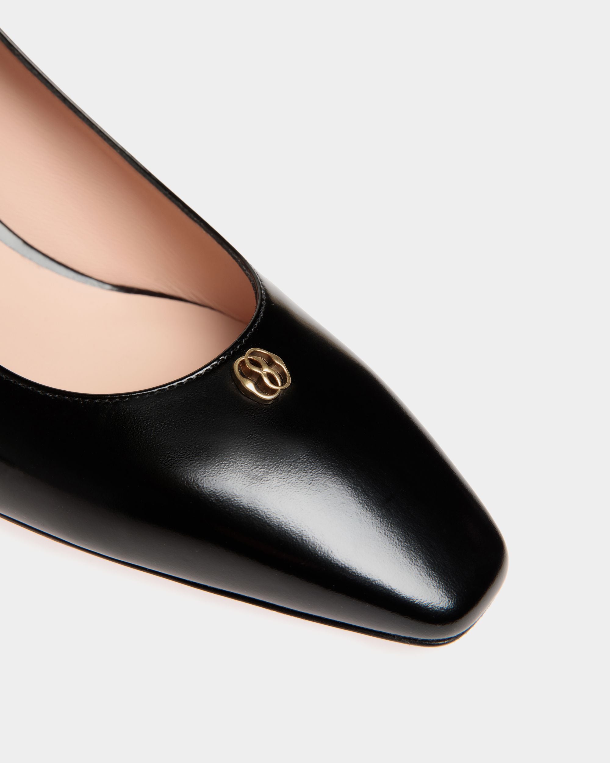 Zapato De Salón Sylt De Piel Cepillada Negra - Mujer - Bally - 04
