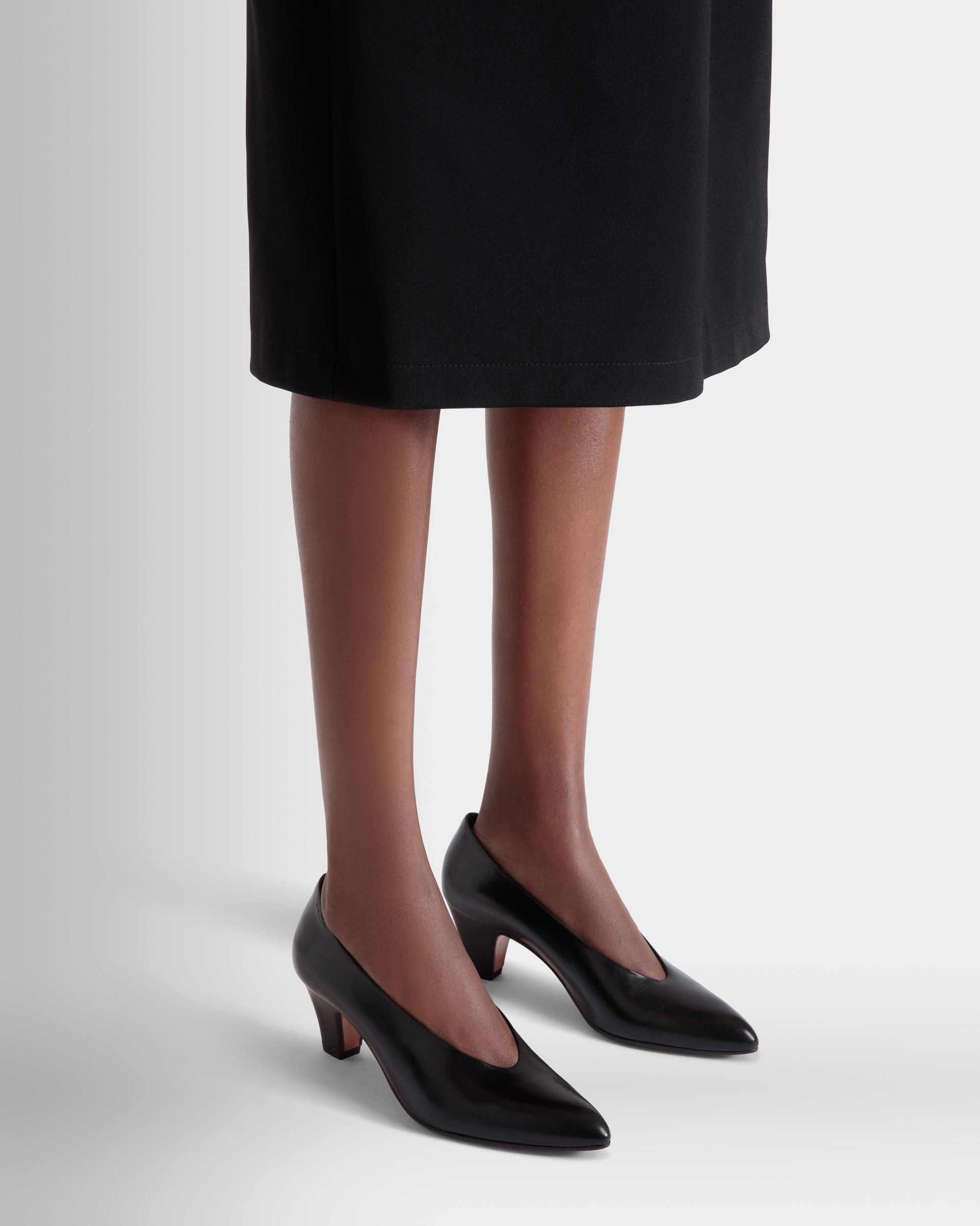 Zapato De Salón Alva De Piel Negra - Mujer - Bally - 02