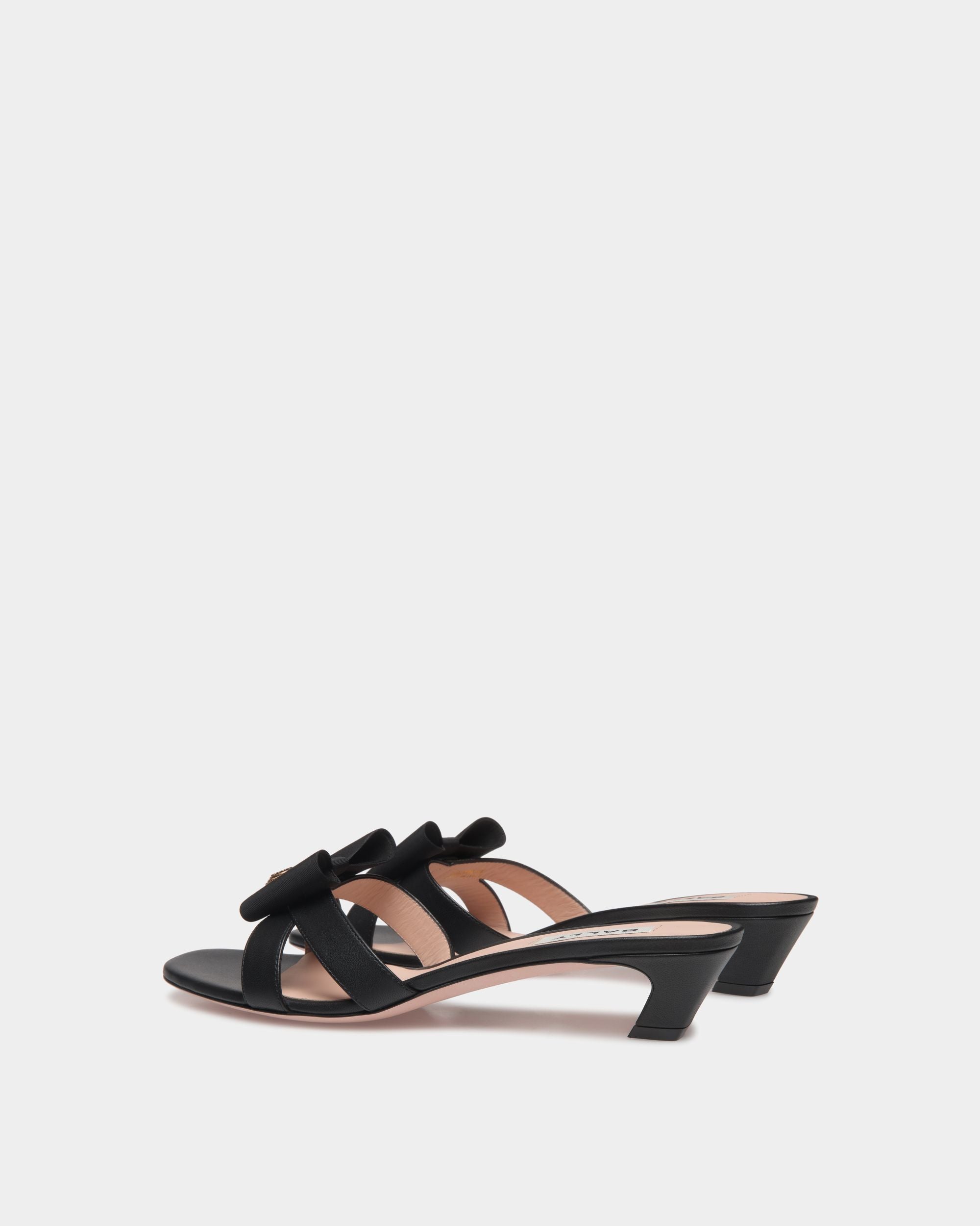 B-Bow Sandal in Black Leather - Femme - Bally - 04