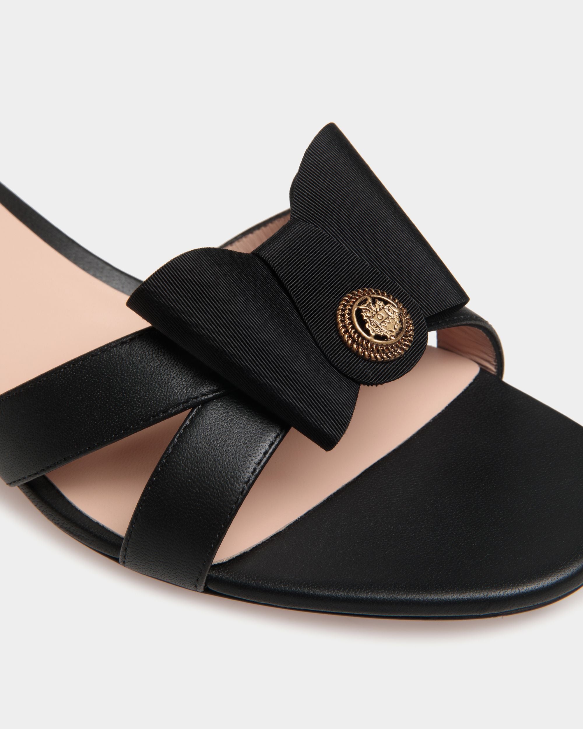 B-Bow Sandal in Black Leather - Femme - Bally - 06