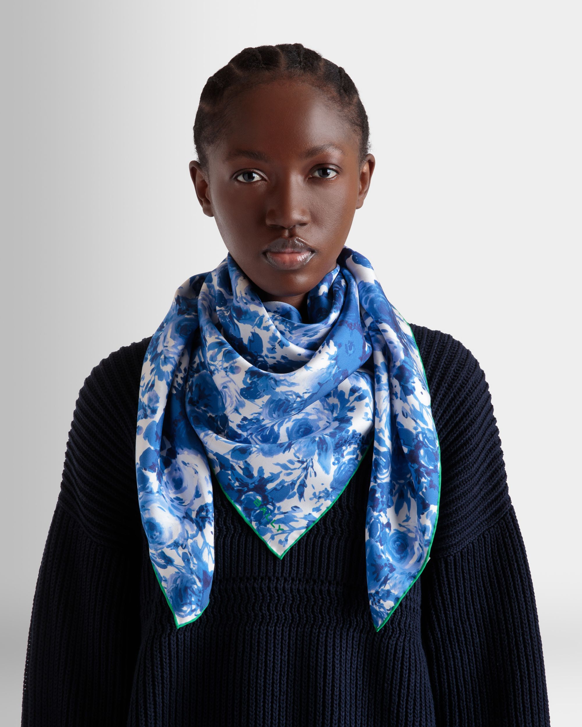 Écharpe En Soie Avec Imprimé Rosengarten Bleu - Femme - Bally - 02